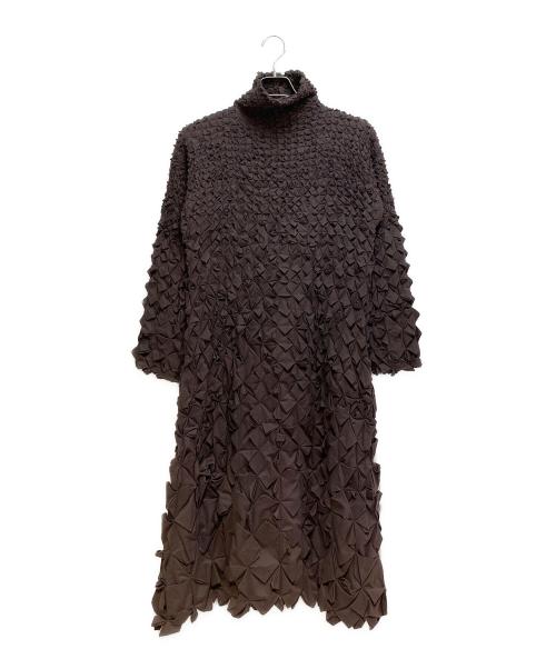 ISSEY MIYAKE（イッセイミヤケ）ISSEY MIYAKE (イッセイミヤケ) デザインワンピース ブラウン サイズ:2の古着・服飾アイテム