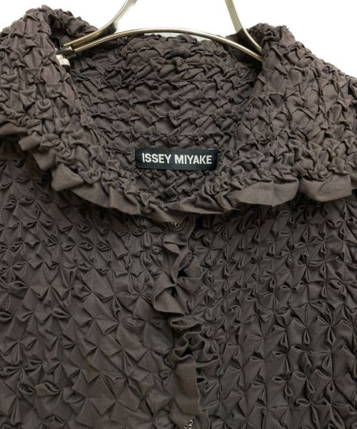 ISSEY MIYAKE（イッセイミヤケ）ISSEY MIYAKE (イッセイミヤケ) デザインワンピース ブラウン サイズ:2の古着・服飾アイテム