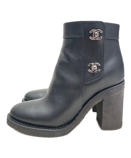 CHANEL（シャネル）CHANEL (シャネル) ターンロックココマークブーツ ブラック サイズ:36.5の古着・服飾アイテム