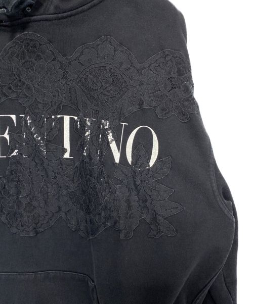 VALENTINO（ヴァレンティノ）VALENTINO (ヴァレンティノ) 刺繍デザインパーカー ブラック サイズ:Sの古着・服飾アイテム