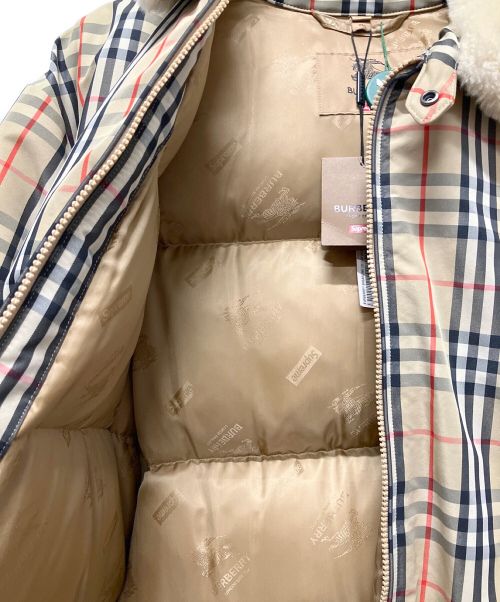 SUPREME（シュプリーム）SUPREME (シュプリーム) BURBERRY (バーバリー) Shearling Collar Down Puffer Jacket ベージュ サイズ:XLの古着・服飾アイテム