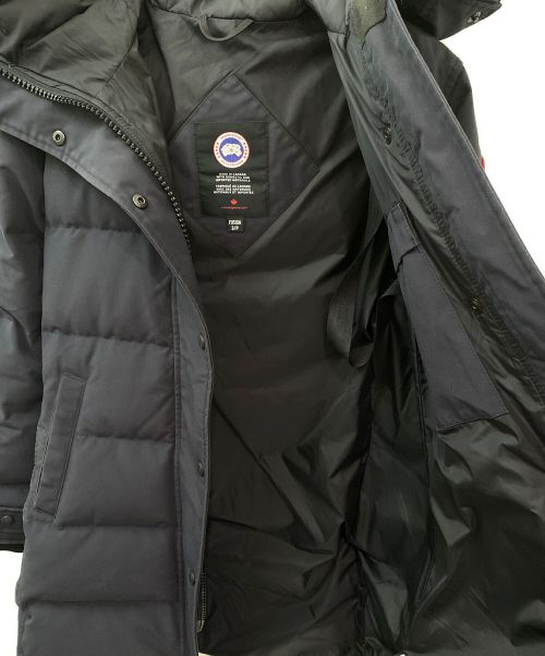 CANADA GOOSE（カナダグース）CANADA GOOSE (カナダグース) SHELBURNE/ダウンジャケット ネイビー サイズ:Sの古着・服飾アイテム