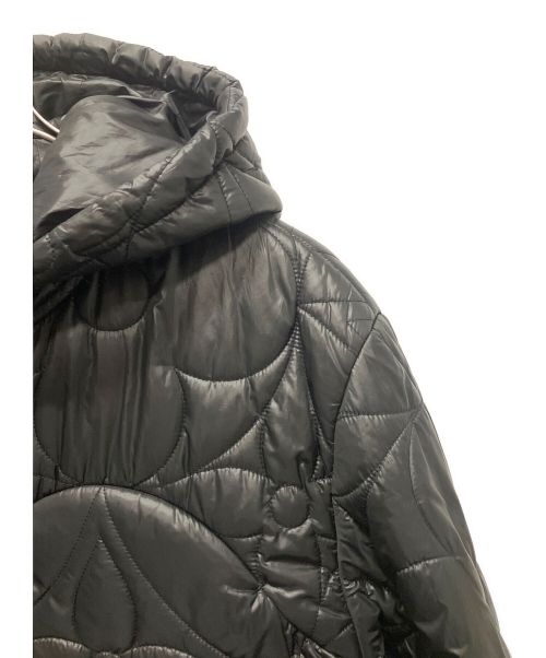 LOUIS VUITTON（ルイ ヴィトン）LOUIS VUITTON (ルイ ヴィトン) フラワーキルティングダウン ブラック サイズ:50の古着・服飾アイテム