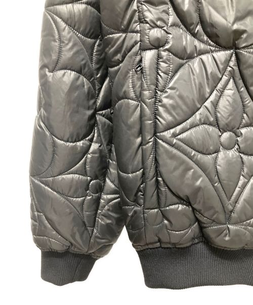 LOUIS VUITTON（ルイ ヴィトン）LOUIS VUITTON (ルイ ヴィトン) フラワーキルティングダウン ブラック サイズ:50の古着・服飾アイテム