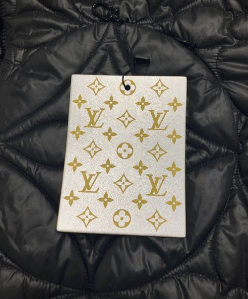 LOUIS VUITTON（ルイ ヴィトン）LOUIS VUITTON (ルイ ヴィトン) フラワーキルティングダウン ブラック サイズ:50の古着・服飾アイテム