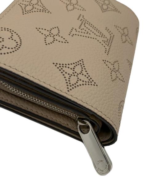 LOUIS VUITTON（ルイ ヴィトン）LOUIS VUITTON (ルイ ヴィトン) ポルトフォイユ クレア/コンパクトウォレット ベージュの古着・服飾アイテム