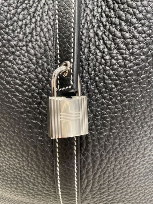 HERMES（エルメス）HERMES (エルメス) ピコタンロックMM ブラック/ホワイトステッチ サイズ:MMの古着・服飾アイテム