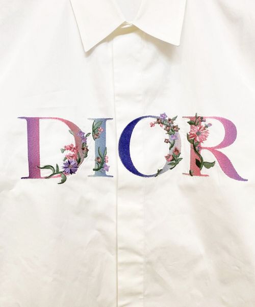 Dior（ディオール）Dior (ディオール) 花柄刺繍ロゴシャツ ホワイト サイズ:43の古着・服飾アイテム