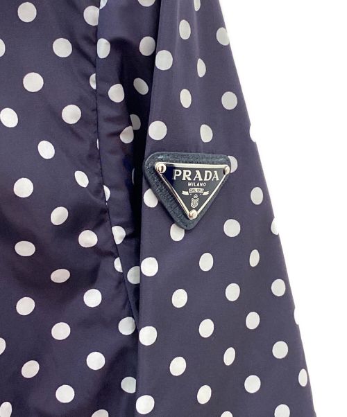 PRADA（プラダ）PRADA (プラダ) ドッド柄ナイロンジップパーカー ネイビー サイズ:36の古着・服飾アイテム