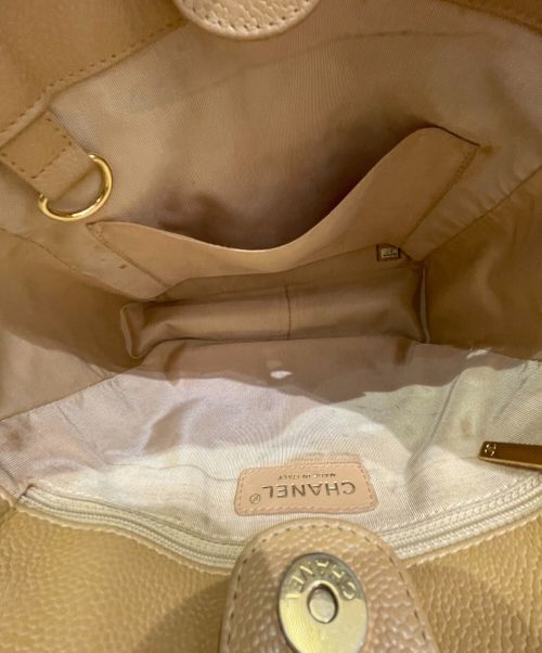 CHANEL（シャネル）CHANEL (シャネル) マトラッセスクエアチェーントートバッグ ベージュの古着・服飾アイテム