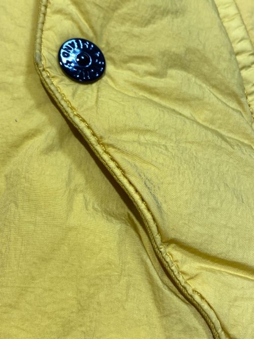 STONE ISLAND（ストーンアイランド）STONE ISLAND (ストーンアイランド) ダウンジャケット イエロー サイズ:Mの古着・服飾アイテム