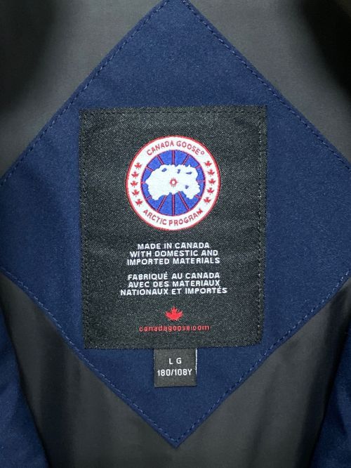 CANADA GOOSE（カナダグース）CANADA GOOSE (カナダグース) WESTMOUNT/ダウンコート ネイビー サイズ:Lの古着・服飾アイテム