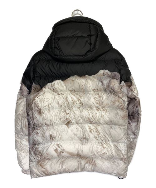MONCLER（モンクレール）MONCLER (モンクレール) GOUTER ホワイト×ブラックの古着・服飾アイテム