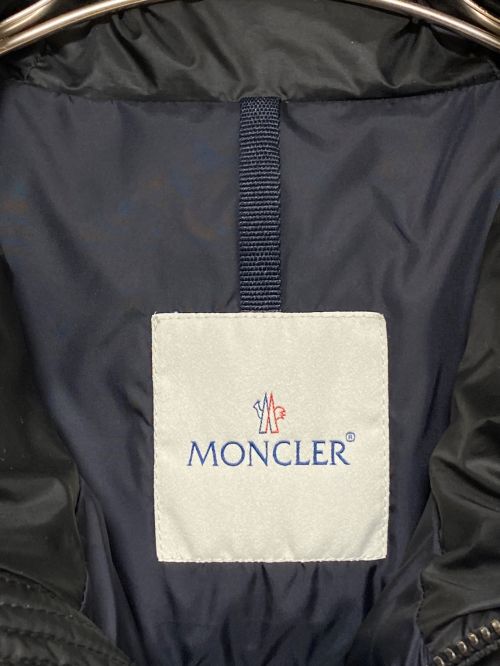 MONCLER（モンクレール）MONCLER (モンクレール) GOUTER ホワイト×ブラックの古着・服飾アイテム