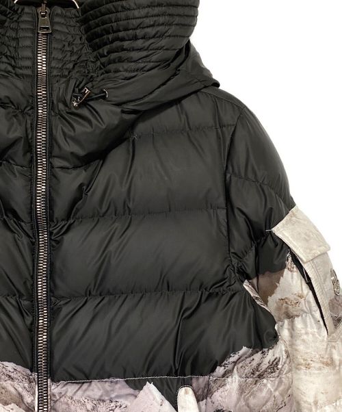 MONCLER（モンクレール）MONCLER (モンクレール) GOUTER ホワイト×ブラックの古着・服飾アイテム