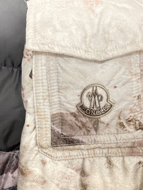 MONCLER（モンクレール）MONCLER (モンクレール) GOUTER ホワイト×ブラックの古着・服飾アイテム