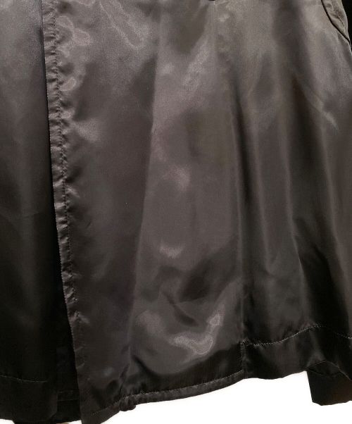 COMME des GARCONS HOMME PLUS（コムデギャルソンオムプリュス）COMME des GARCONS HOMME PLUS (コムデギャルソンオムプリュス) 22SS 花の存在期 バックスカルプリント丸襟キュプラコート ブラック サイズ:Sの古着・服飾アイテム