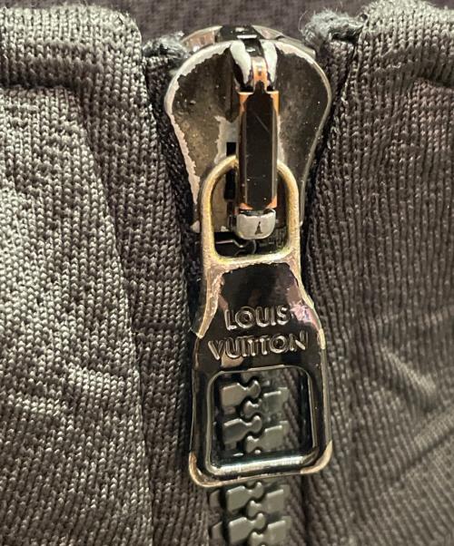 LOUIS VUITTON（ルイ ヴィトン）LOUIS VUITTON (ルイ ヴィトン) エンボス加工モノグラムトラックジャケット ブラック サイズ:Sの古着・服飾アイテム