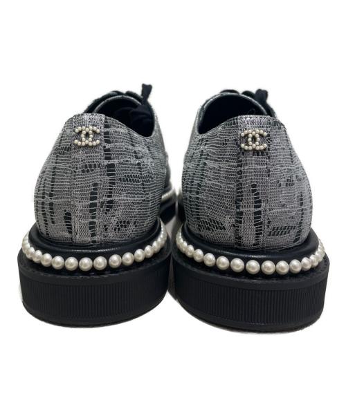 CHANEL（シャネル）CHANEL (シャネル) パールジャカードドレスシューズ グレー×ブラック サイズ:381/2の古着・服飾アイテム