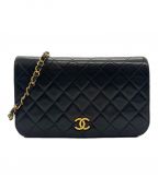 CHANELシャネル）の古着「マトラッセ 23 フルフラップ チェーンショルダーバッグ」｜ブラック
