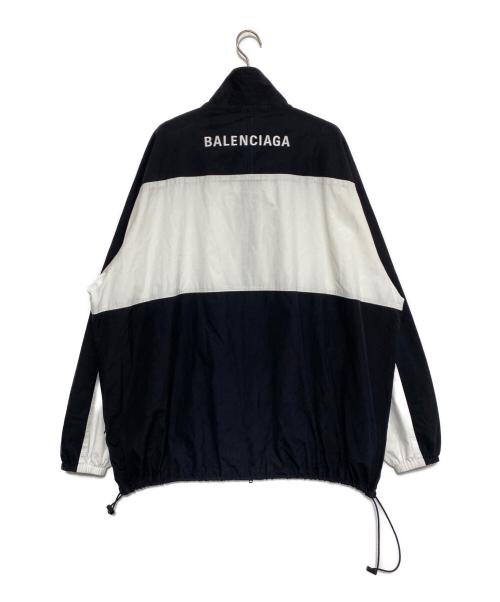 BALENCIAGA（バレンシアガ）BALENCIAGA (バレンシアガ) ロゴプリントトラックジャケット ブラック×ホワイト サイズ:44の古着・服飾アイテム