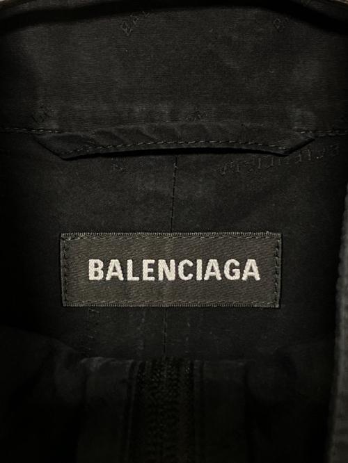 BALENCIAGA（バレンシアガ）BALENCIAGA (バレンシアガ) ロゴプリントトラックジャケット ブラック×ホワイト サイズ:44の古着・服飾アイテム