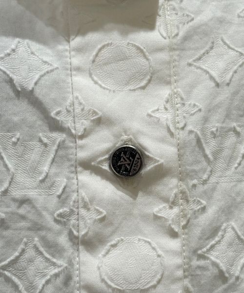 LOUIS VUITTON（ルイ ヴィトン）LOUIS VUITTON (ルイ ヴィトン) モノグラム エンボス コットン ブラウス ホワイト サイズ:36の古着・服飾アイテム