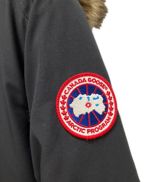 CANADA GOOSE（カナダグース）CANADA GOOSE (カナダグース) ダウンコート ネイビー サイズ:Sの古着・服飾アイテム