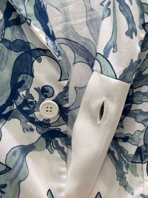 LOUIS VUITTON（ルイ ヴィトン）LOUIS VUITTON (ルイ ヴィトン) Monogram open collar shirt ホワイト×ブルー サイズ:Sの古着・服飾アイテム
