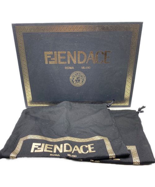 FENDACE（フェンダーチェ）FENDACE (フェンダーチェ) ローカットスニーカー ホワイト×ベージュ サイズ:7の古着・服飾アイテム