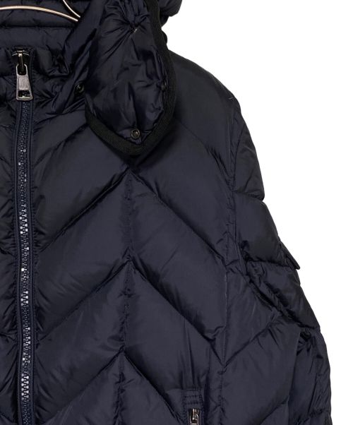 MONCLER（モンクレール）MONCLER (モンクレール) BERRIAT/ダウンジャケット ネイビー サイズ:4の古着・服飾アイテム