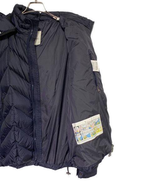 MONCLER（モンクレール）MONCLER (モンクレール) BERRIAT/ダウンジャケット ネイビー サイズ:4の古着・服飾アイテム