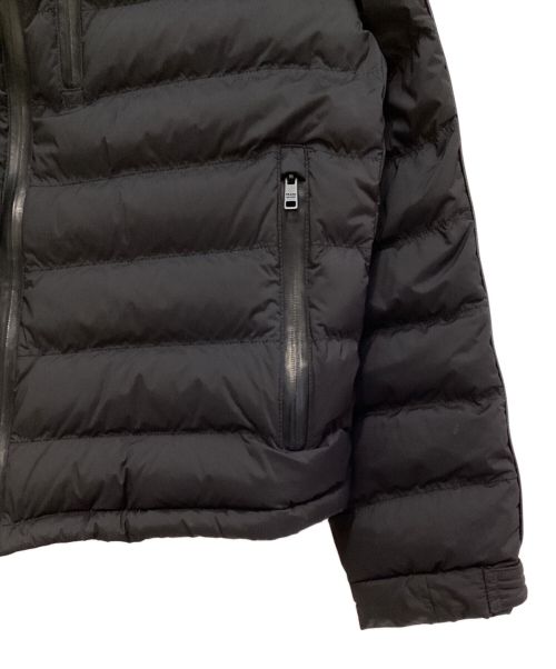 PRADA（プラダ）PRADA (プラダ) Triangle Plate Down Jacket（トライアングルプレートダウンジャケット） ブラック サイズ:48の古着・服飾アイテム