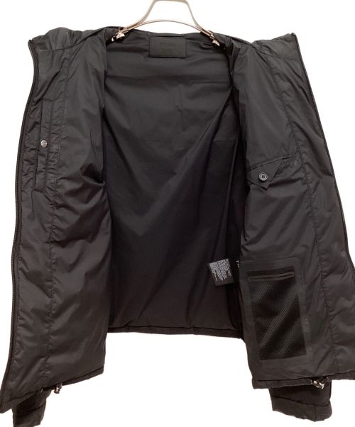PRADA（プラダ）PRADA (プラダ) Triangle Plate Down Jacket（トライアングルプレートダウンジャケット） ブラック サイズ:48の古着・服飾アイテム