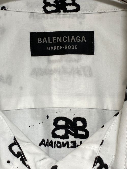 BALENCIAGA（バレンシアガ）BALENCIAGA (バレンシアガ) 総柄シャツ ホワイト×ブラック サイズ:34の古着・服飾アイテム