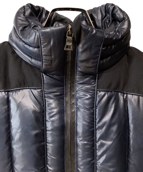 PRADA（プラダ）PRADA (プラダ) Triangle Plate Down Jacket（トライアングルトライアングルプレートダウンジャケット） ネイビー サイズ:38の古着・服飾アイテム