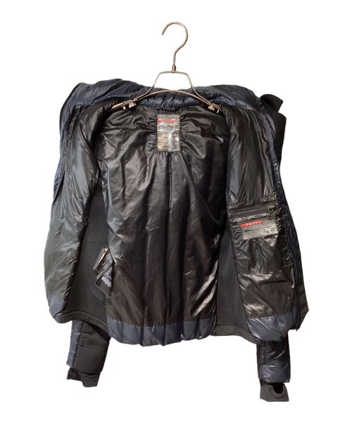 PRADA（プラダ）PRADA (プラダ) Triangle Plate Down Jacket（トライアングルトライアングルプレートダウンジャケット） ネイビー サイズ:38の古着・服飾アイテム