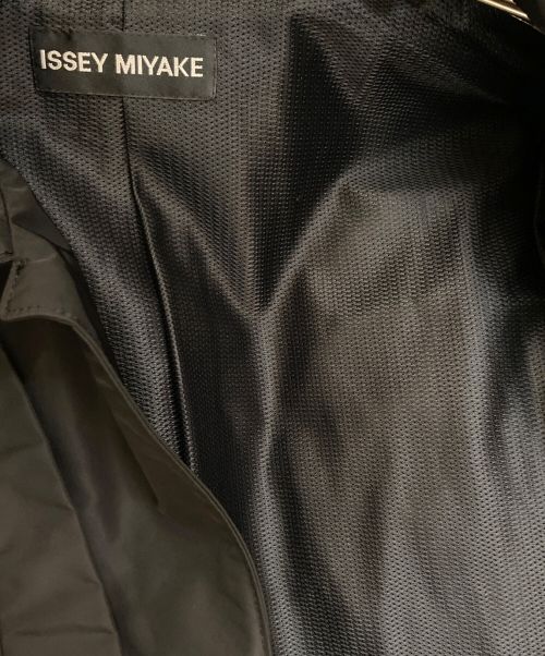 ISSEY MIYAKE（イッセイミヤケ）ISSEY MIYAKE (イッセイミヤケ) マルチポケットナイロンジャケット/08AW/Archive ブラック サイズ:2の古着・服飾アイテム