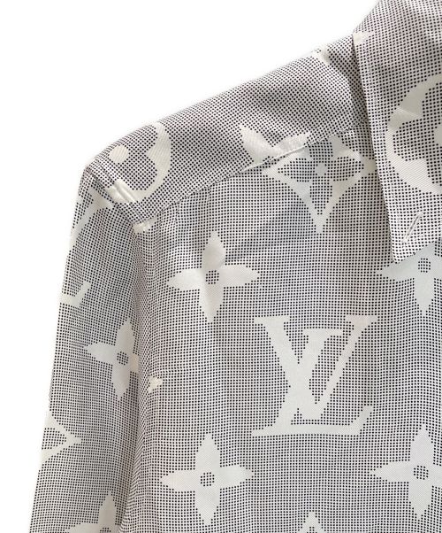 LOUIS VUITTON（ルイ ヴィトン）LOUIS VUITTON (ルイ ヴィトン) インバーテッド マヒナ モノグラム マスキュリン シャツ ライトグレー サイズ:34の古着・服飾アイテム