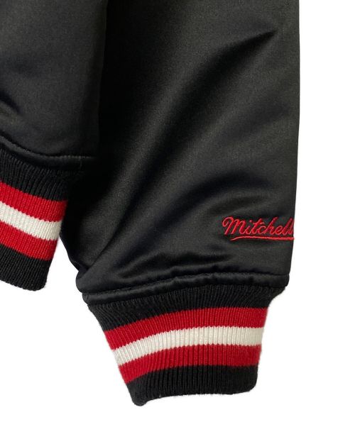 SUPREME（シュプリーム）SUPREME (シュプリーム) MITCHELL & NESS (ミッチェルアンドネス) Satin Varsity Jacket ブラック×レッド サイズ:Sの古着・服飾アイテム