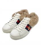 GUCCIグッチ）の古着「エースビーエンブロイダリーファースニーカー」｜ホワイト