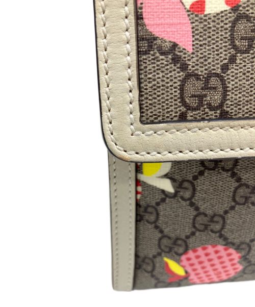 GUCCI（グッチ）GUCCI (グッチ) GG メッセンジャー アップル ショルダーバッグの古着・服飾アイテム