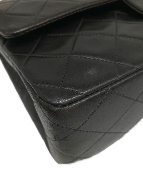 CHANEL（シャネル）CHANEL (シャネル) Wフラップチェーンショルダーバッグ ブラック サイズ:25の古着・服飾アイテム
