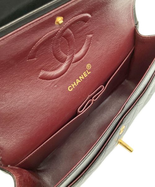 CHANEL（シャネル）CHANEL (シャネル) Wフラップチェーンショルダーバッグ ブラック サイズ:25の古着・服飾アイテム