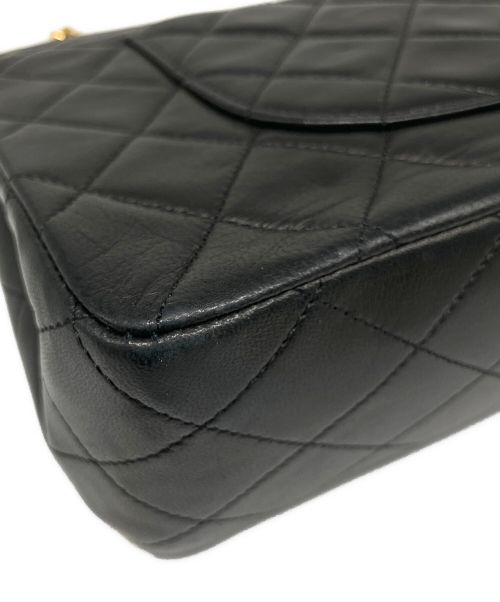 CHANEL（シャネル）CHANEL (シャネル) Wフラップチェーンショルダーバッグ ブラック サイズ:25の古着・服飾アイテム