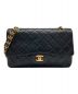 CHANEL（シャネル）の古着「Wフラップチェーンショルダーバッグ」｜ブラック