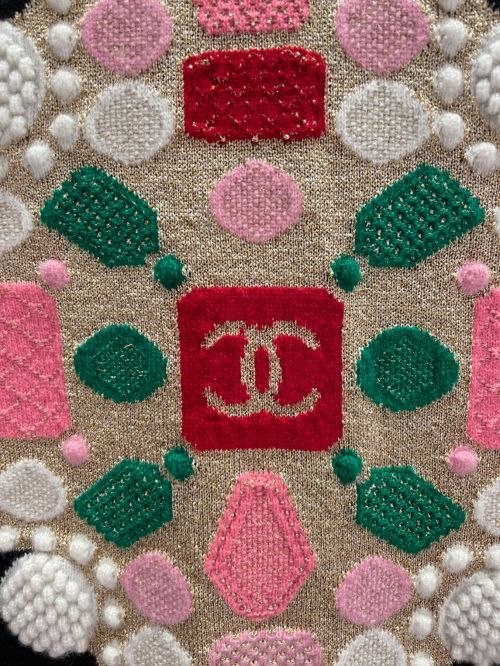 CHANEL（シャネル）CHANEL (シャネル) ココマークシルクカシミアニット ブラック×ゴールド サイズ:34の古着・服飾アイテム