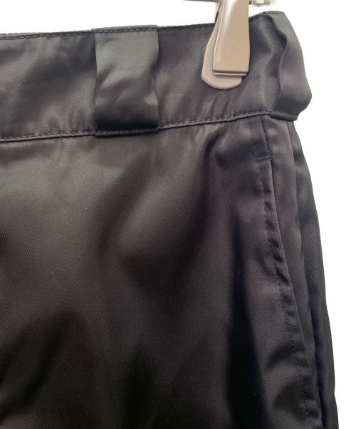 PRADA（プラダ）PRADA (プラダ) トライアングルプレート ナイロンパンツ ブラック サイズ:36Sの古着・服飾アイテム