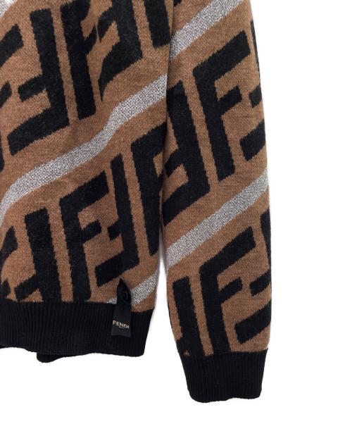 FENDI（フェンディ）FENDI (フェンディ) ズッカ柄 FF ロゴ モックネック ニット プルオーバー ブラウン サイズ:48の古着・服飾アイテム