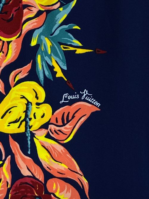 LOUIS VUITTON（ルイ ヴィトン）LOUIS VUITTON (ルイ ヴィトン) ロゴアロハシャツ ネイビー×オレンジ サイズ:Mの古着・服飾アイテム